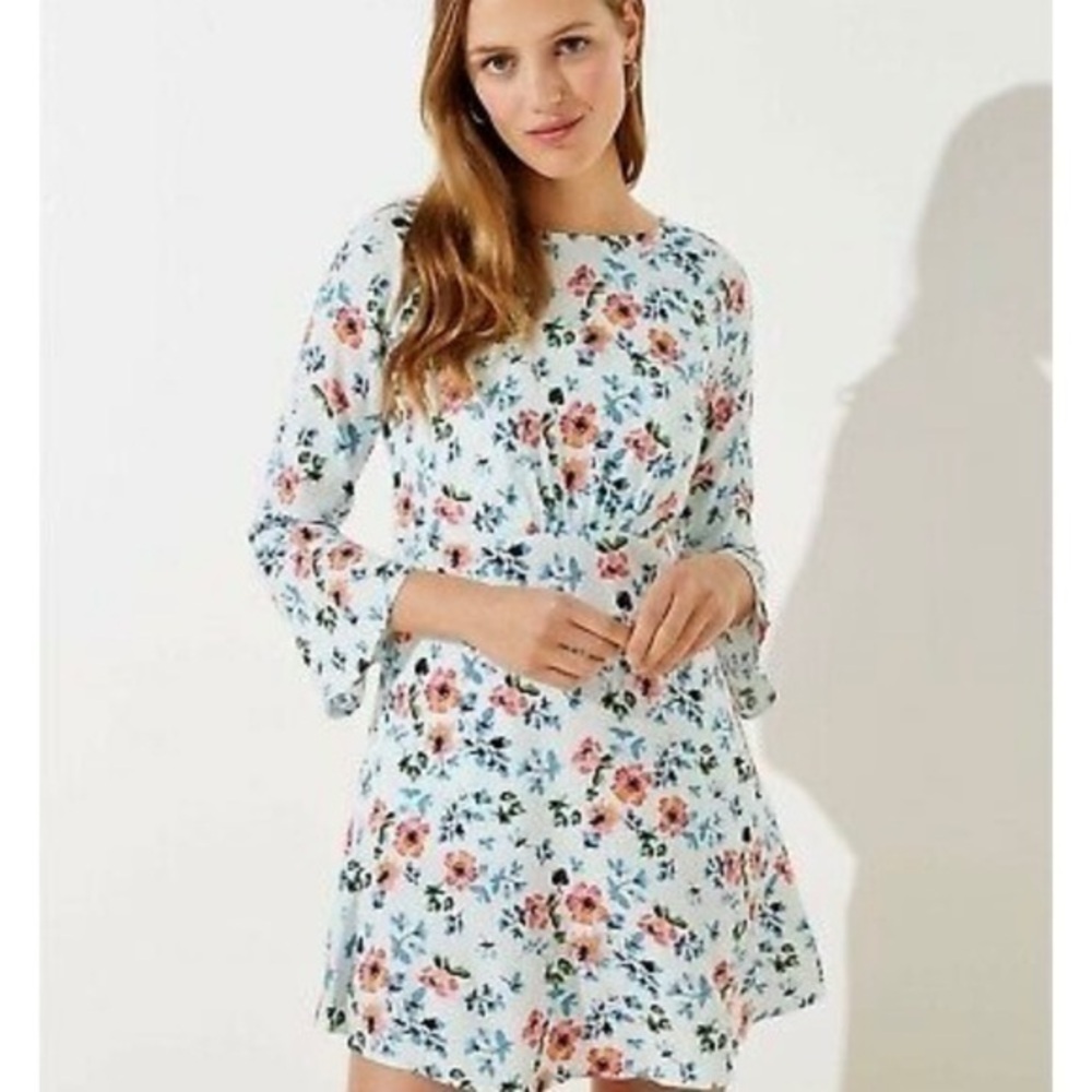 Loft Floral Tie Back Bell Sleeve Dress size 2P